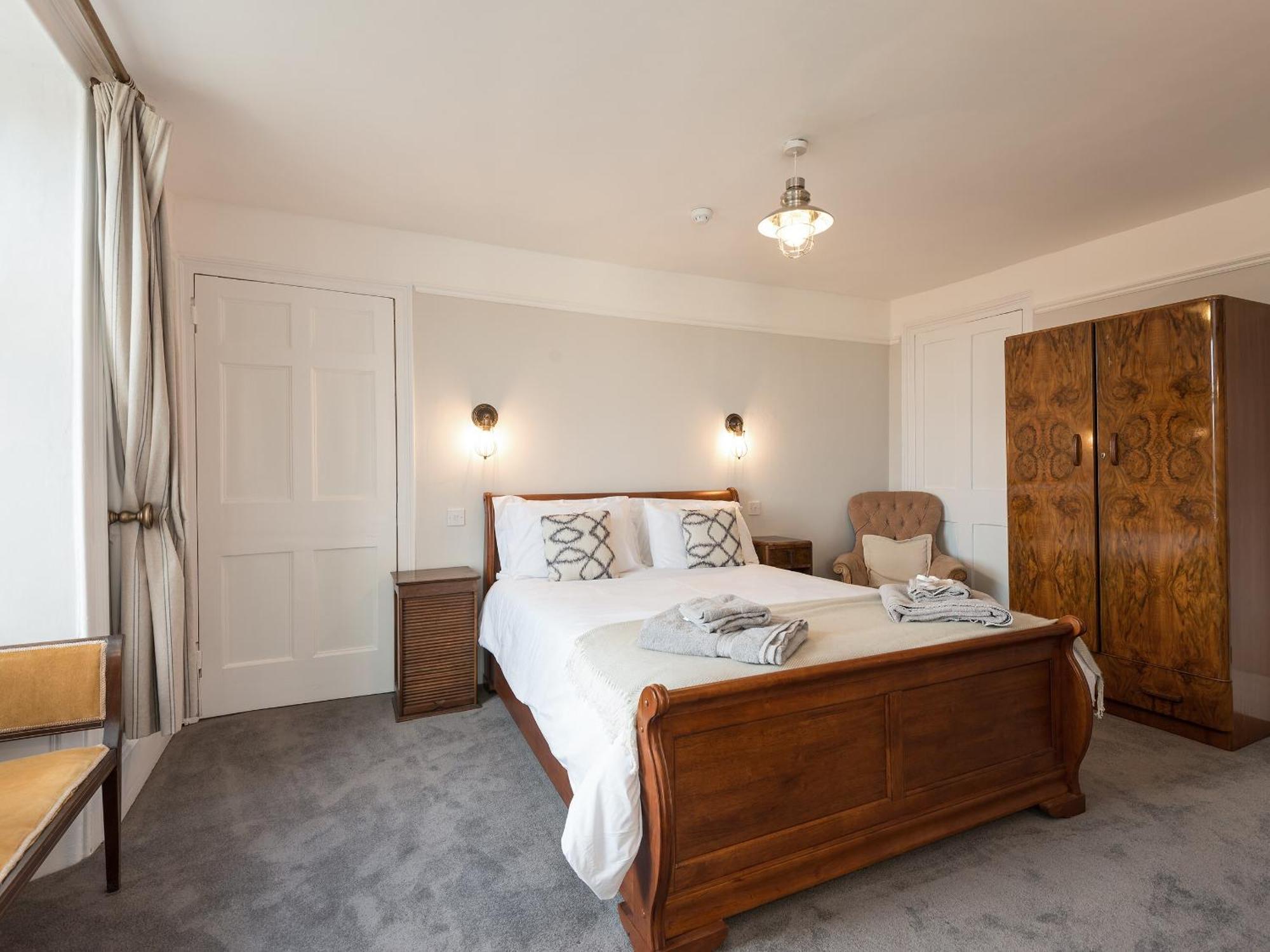Newton Manor House Villa Суонидж Екстериор снимка