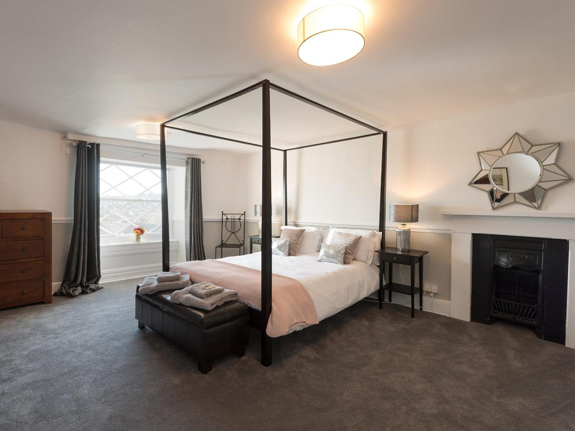 Newton Manor House Villa Суонидж Екстериор снимка