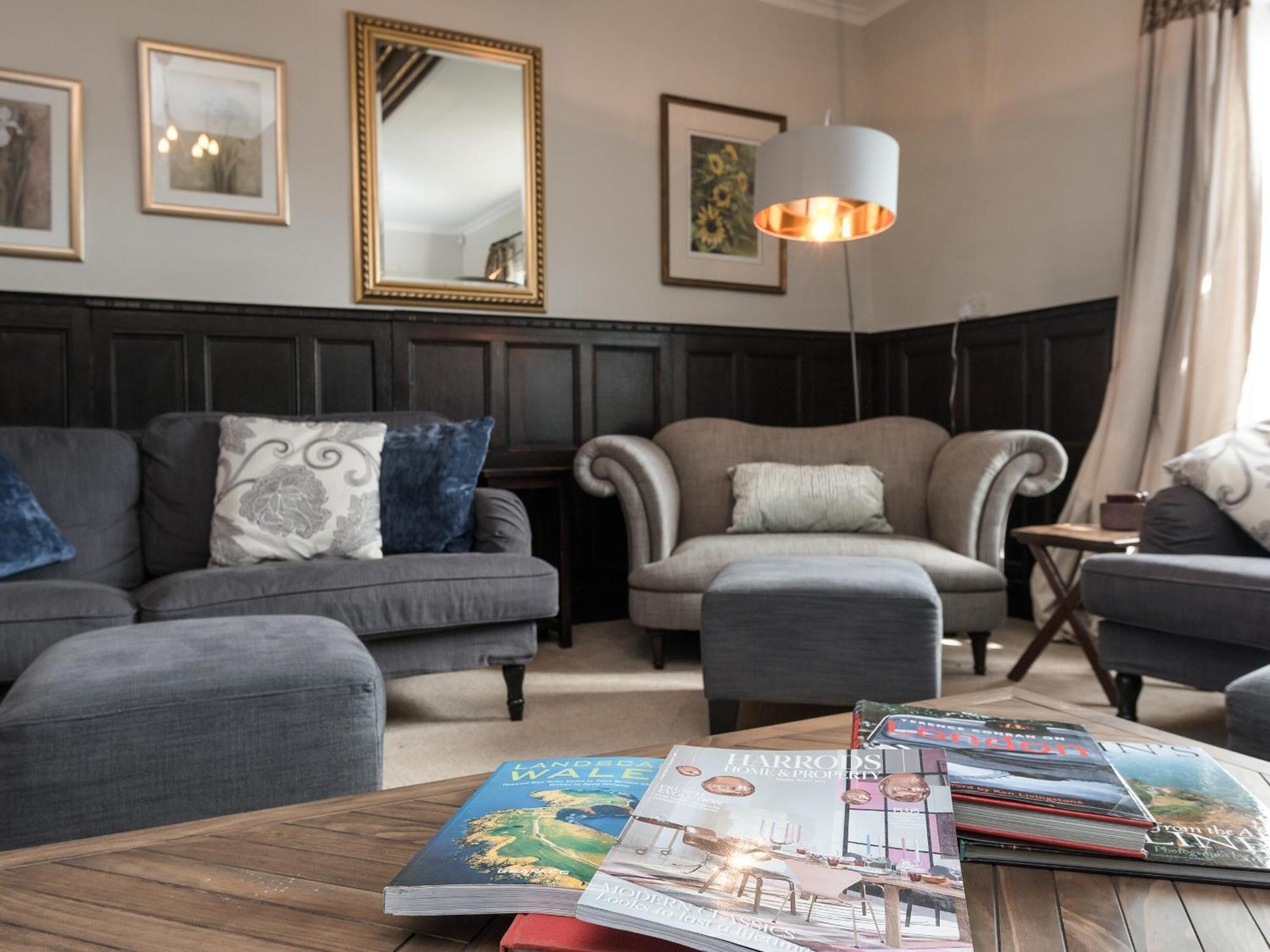 Newton Manor House Villa Суонидж Екстериор снимка