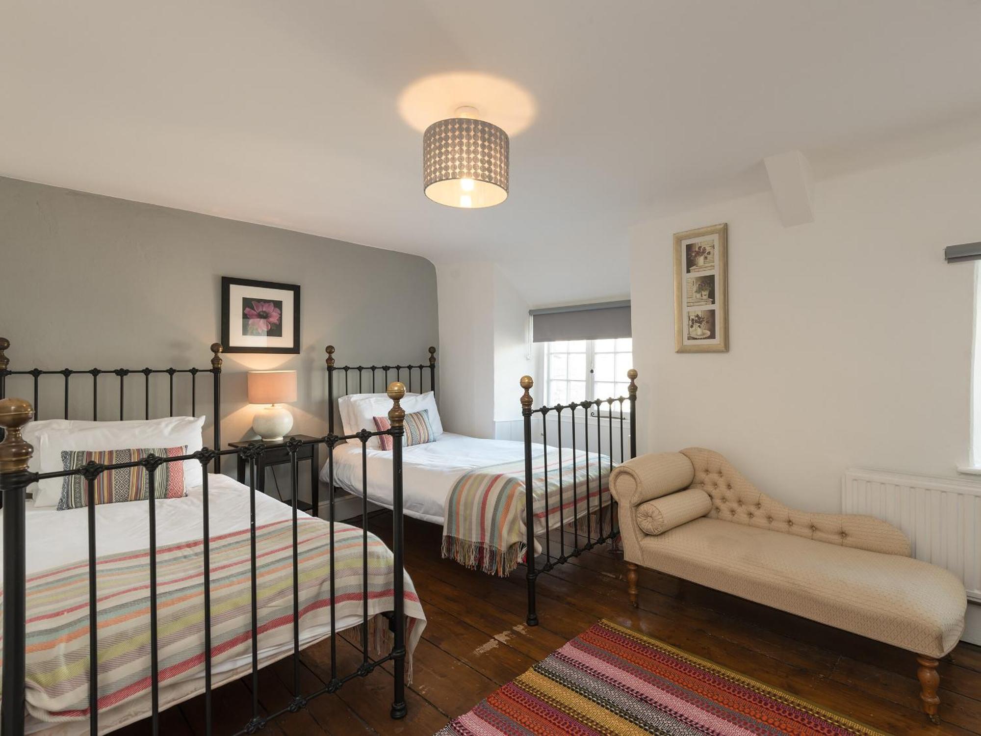 Newton Manor House Villa Суонидж Екстериор снимка